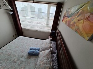 Iron/ironing board, free WiFi, bed sheets