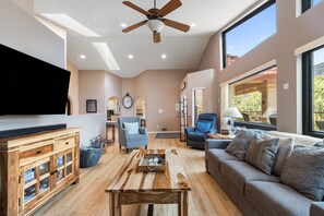 Smart TV, fireplace, DVD player