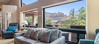 Experience luxury at Sedona Uptown Inspiration, a 3-bedroom home with stunning red rock views.
