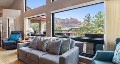 Experience luxury at Sedona Uptown Inspiration, a 3-bedroom home with stunning red rock views.