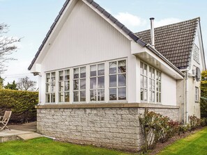 Exterior - 2 bedroom accommodation in Crieff (Crieff)