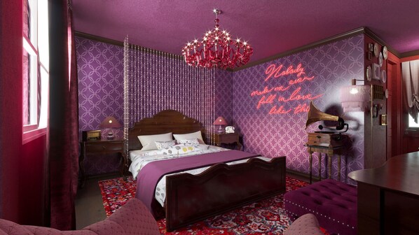 Interior - The Great Gatsby Motel Inn (Northville)