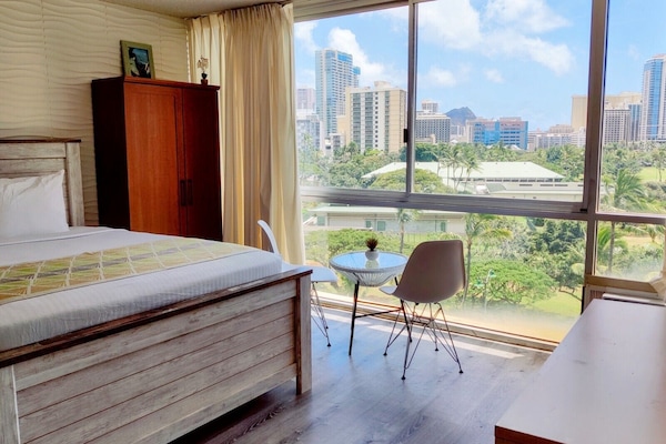 1 slaapkamer, een bureau, een strijkplank/strijkijzer, gratis wifi