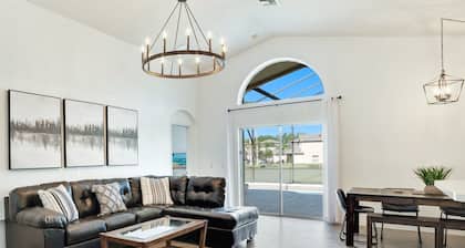 Private Pool & Spa Only 8 mi to Disney! Gated Community