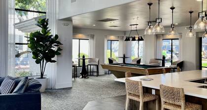 On the Golf Couse! The Best of Kierland, walk to shops and restaurants