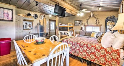 Renovated Bunkhouse on 12-Acre Horse Farm!