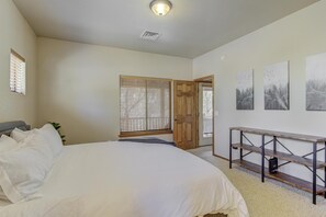 4 chambres, fer et planche à repasser, Wi-Fi gratuit, draps fournis