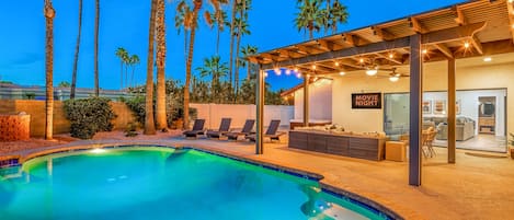 Outdoor pool, a heated pool