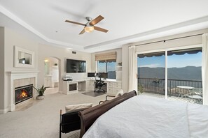 5 bedrooms, desk, iron/ironing board, free WiFi