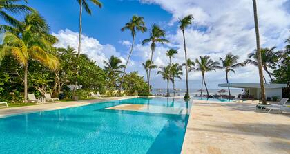 Caribbean Sunrise View Beachfront Apartment