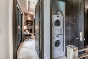 Interior - Abode at Juniper Landing, hot tub, pool, walk to Frostwood gondola (Park City)