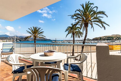 Port Llançà 30 – appartement en première ligne mer