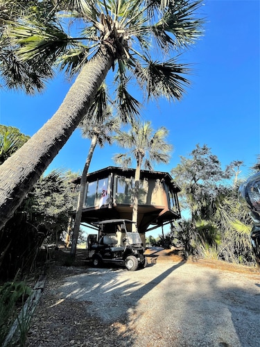 ⭐Intimate and Updated Treehouse with Breathtaking Marsh Views⭐