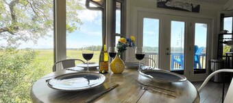 ⭐Intimate and Updated Treehouse with Breathtaking Marsh Views⭐