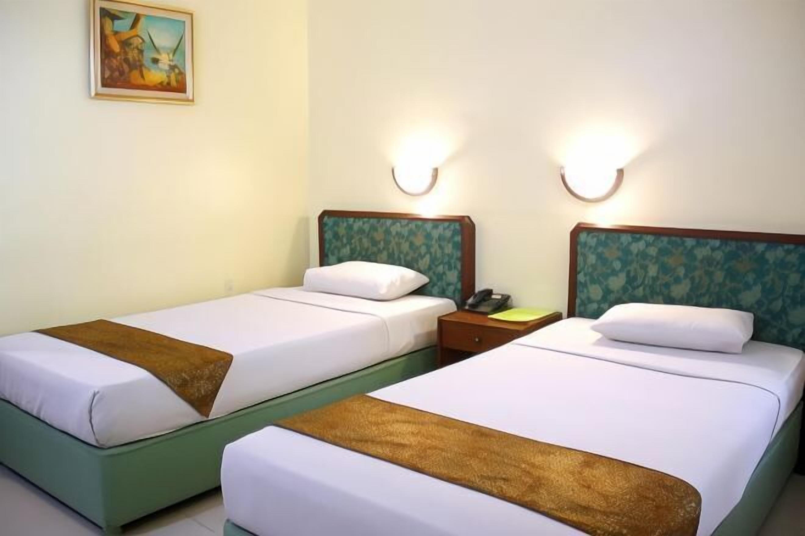 Bureau, Wi-Fi gratuit, draps fournis