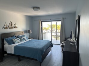 2 bedrooms, iron/ironing board, travel crib, free WiFi