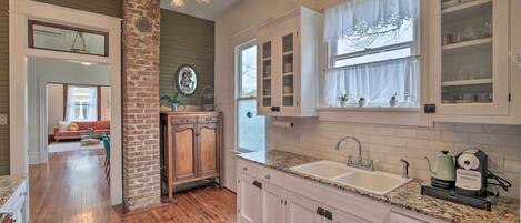 Refrigerador, microondas, parrilla de estufa y lavavajillas