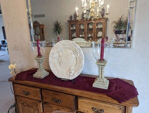 Interior - The Country View Estate in Beavercreek OH. Close to many beautiful hiking trails (Bellbrook)
