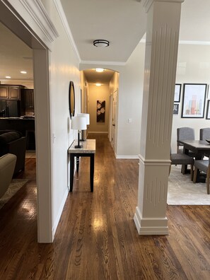 Interior - Southern Hills PGA Vacation Estate w/ hot tub. <br>1/4 mile from golf course. (Tulsa)