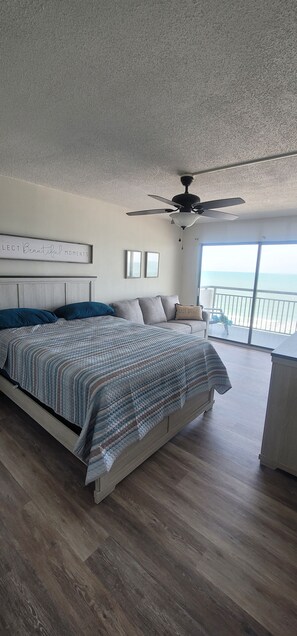 2 多间卧室、免费 WiFi、床单