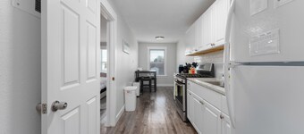 Central Bliss Retreat! Unwind in our 2nd-story remodeled 1-bed, 1-bath apartment