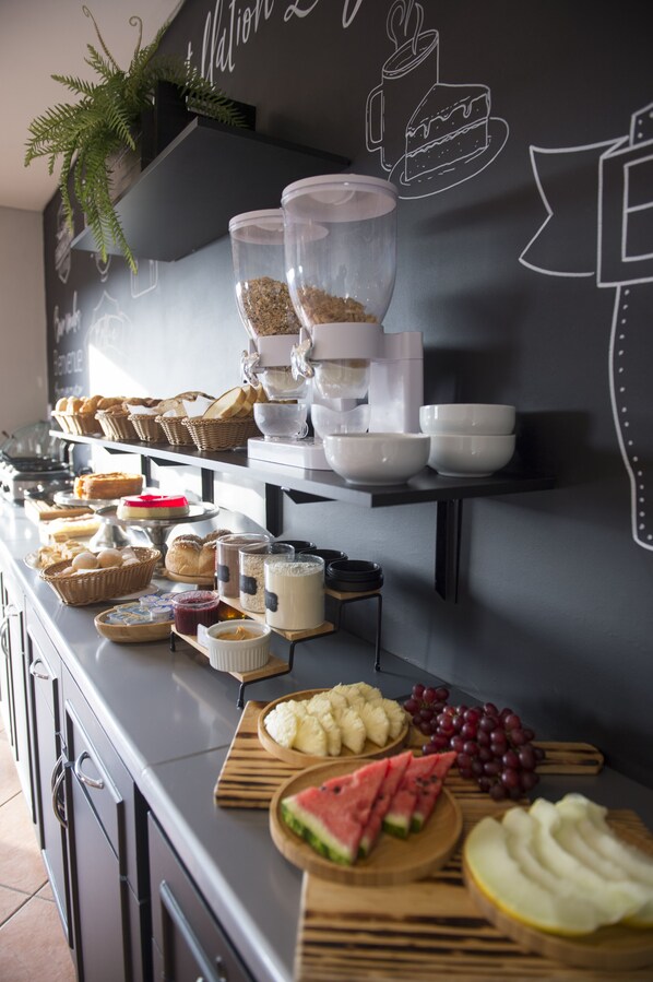 Desayuno buffet (BRL 60 por persona)