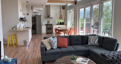 Modern family-sized chalet at private lake