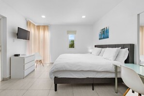 5 slaapkamers, een kluis op de kamer, een strijkplank/strijkijzer