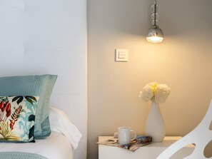2 soverom, safe på rommet, strykejern/-brett og reiseseng for barn