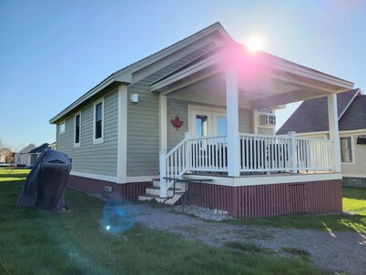 Sandbanks Cottage Resort Villa in Prince Edward County 23B
