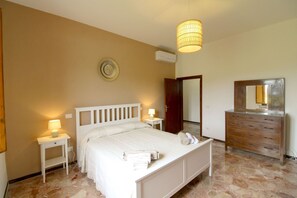 3 Schlafzimmer, Bügeleisen/Bügelbrett, WLAN