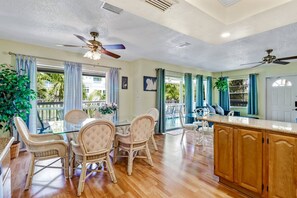 公寓客房 (1335 Santos Rd-Upstairs Unit) | 外觀