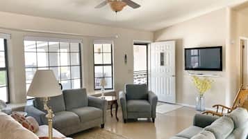 Smart TV, oficina y impresora