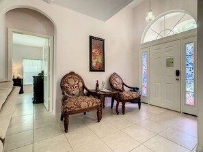 المنشأة من الداخل