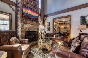 TV, fireplace, video games, table football - Gorgeous 4BR Luxury Lodge! +Fire Pit +Large Yard (Sevierville)