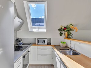 Fridge, microwave, oven, dishwasher