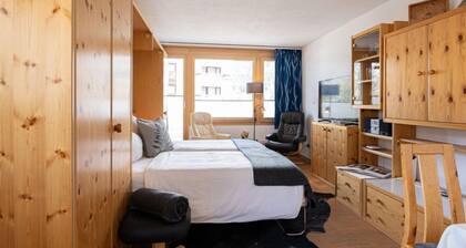 Chesa Corvatsch 211 - Champfer by Interhome