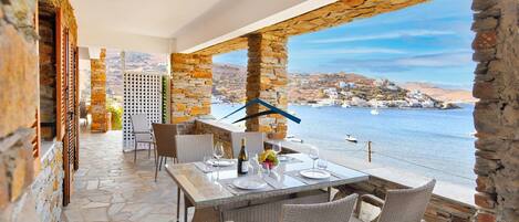 تناول الطعام بالخارج