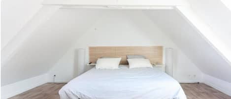 2 chambres, accĂšs au Wi-Fi (inclus), literie fournie