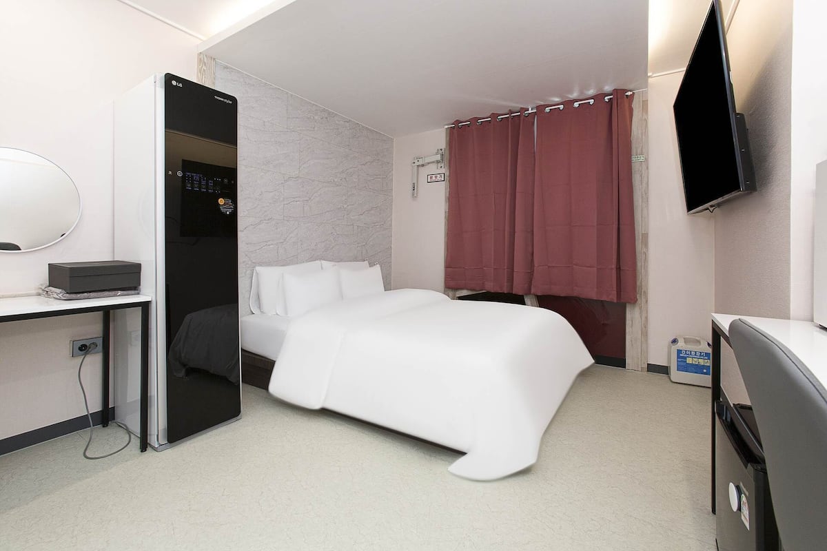 Premier Double Styler Room | Italiaanse Frette-lakens, luxe beddengoed, donzen dekbedden