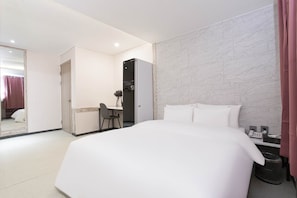 Premier Double Styler Room | Italienische Bettbezüge von Frette, hochwertige Bettwaren