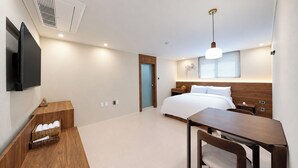 Premium-Doppelzimmer | Italienische Bettbezüge von Frette, hochwertige Bettwaren
