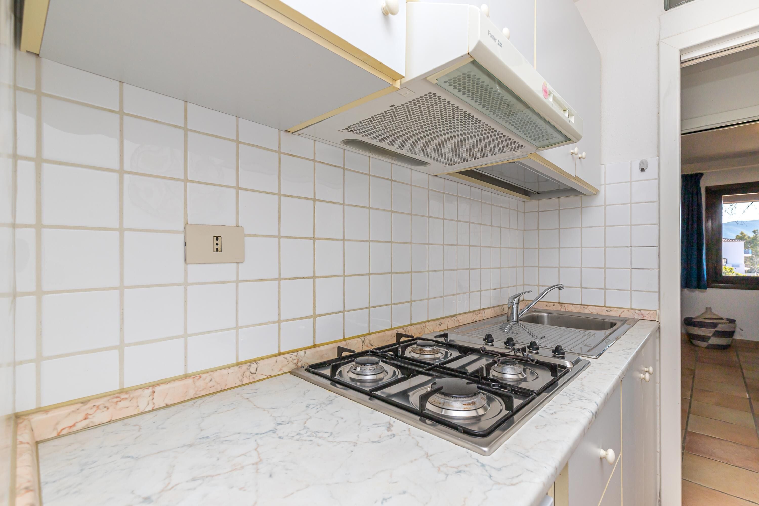 Apartamento família, vários quartos, 2 banheiros (Piazzetta Casa Ambrosia 50m From The) | Cozinha privada | Geladeira, cooktop, lava-louças, cafeteira/chaleira