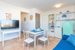 Dining - Piazzetta Casa Ambrosia 50m From The Sea (Loiri Porto San Paolo)