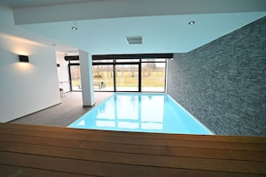 Piscine couverte