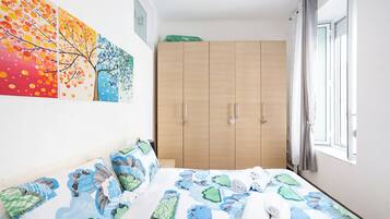 2 bedrooms, free WiFi, bed sheets