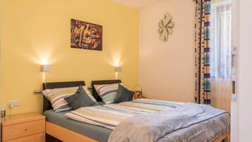 2 habitaciones, wifi gratis y ropa de cama