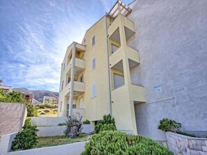 Apartment (One Bedroom Apartment with Balcony an) | Exterior - Apartment La Eva Pag (Pag)