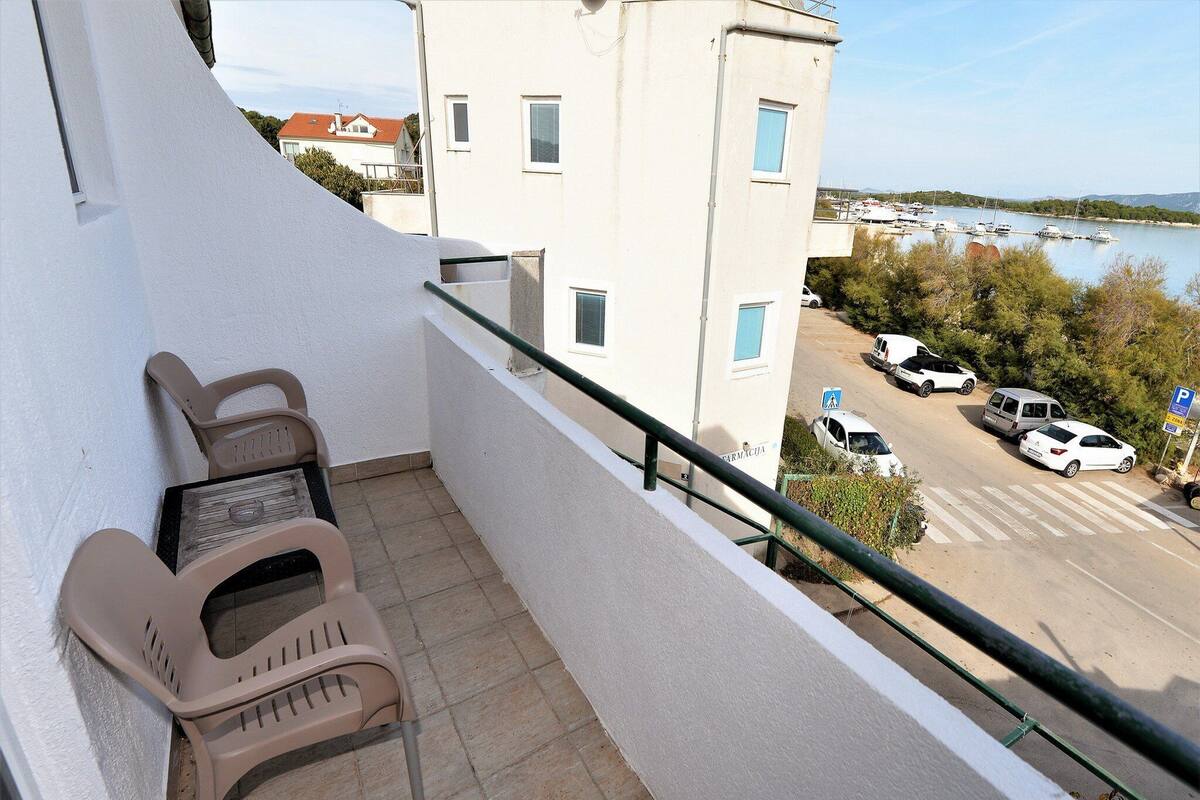 公寓 (One bedroom apartment with Balcony an) | 陽台