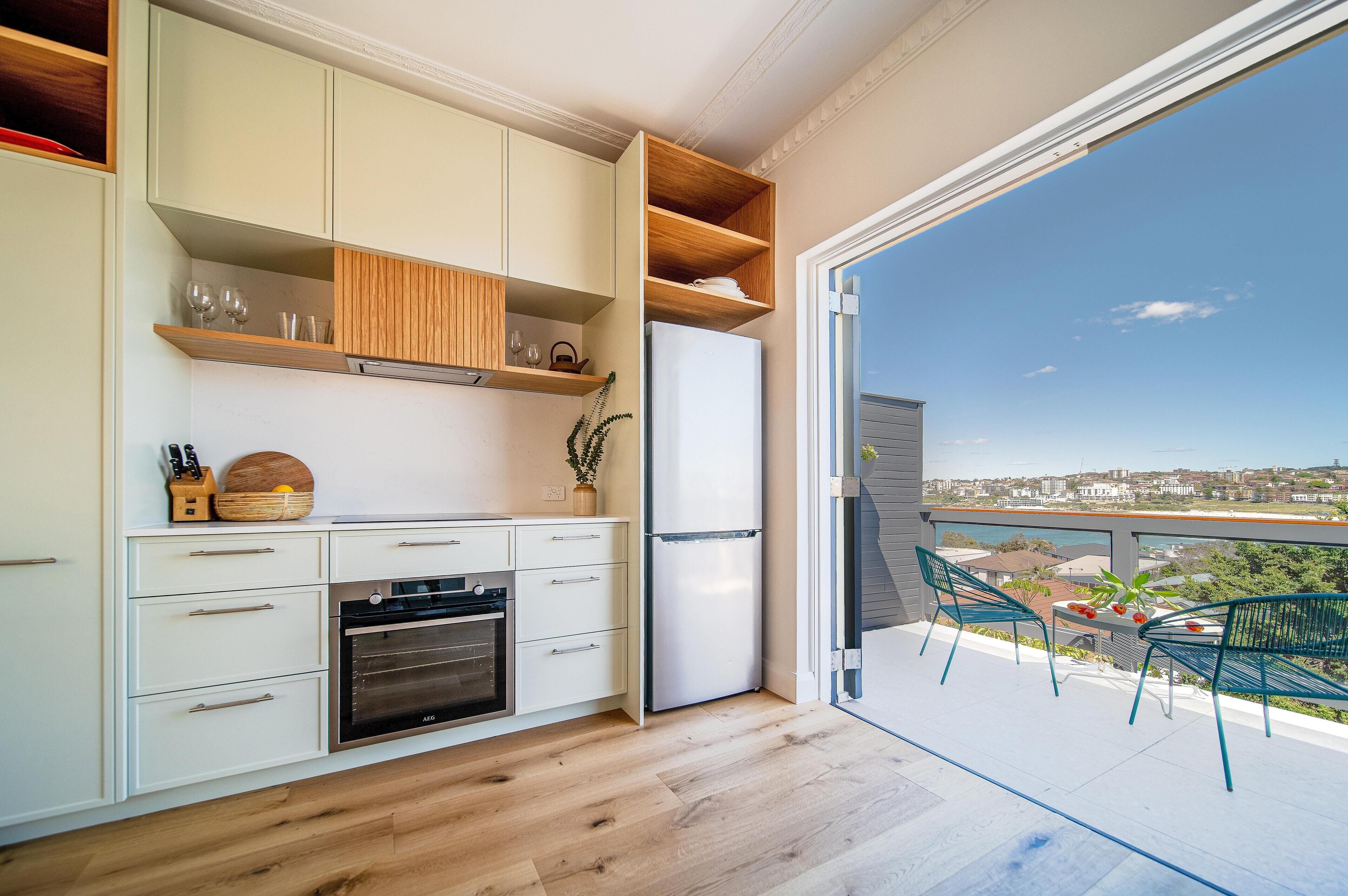 Art-deco apartment offering uninterrupted stunning views of Bondi Beach